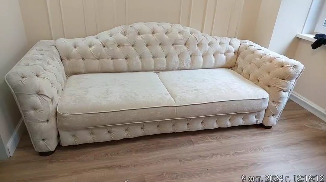 Обивка дивана. Западная Двина