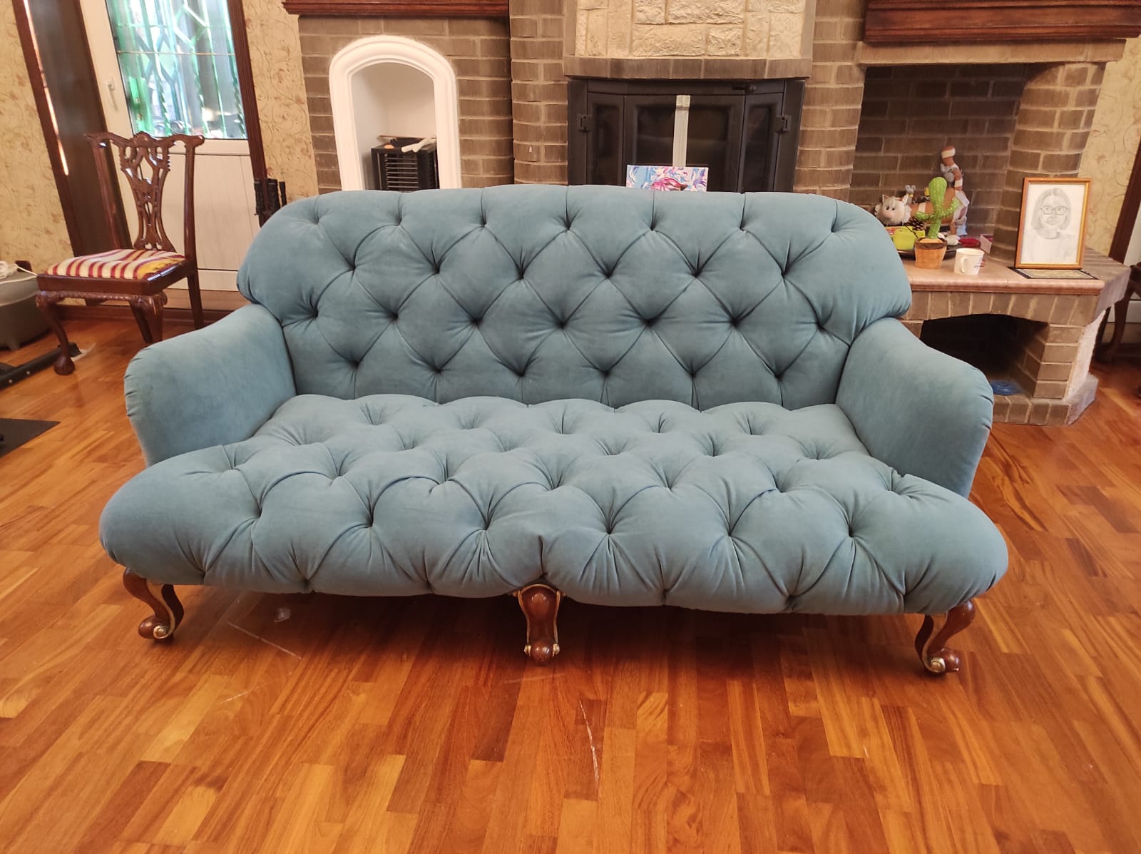 Перетяжка дивана. Западная Двина